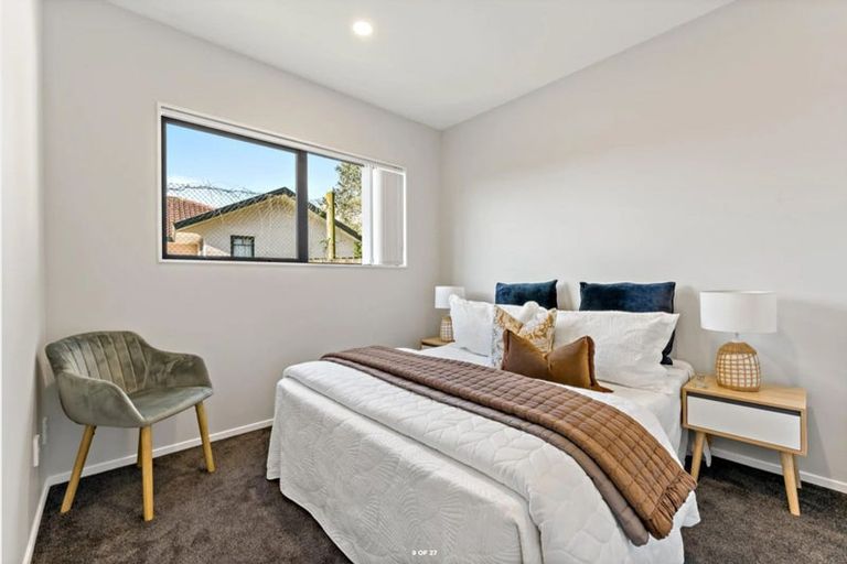 Photo of property in 24d Poinsettia Place, Henderson, Auckland, 0610