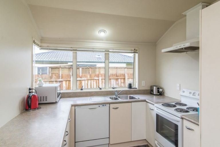 Photo of property in 105 Makarini Street, Paraparaumu, 5032