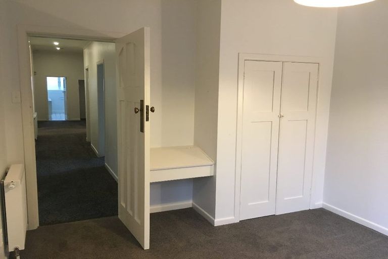 Photo of property in 19 Woodmancote Road, Khandallah, Wellington, 6035