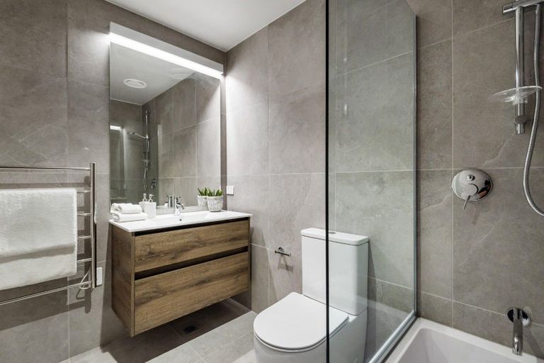 Photo of property in 5b Windlass Street, Long Bay, Auckland, 0630