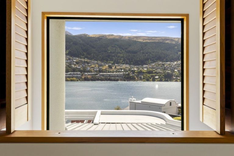 Photo of property in 415 Peninsula Road, Kelvin Heights, Queenstown, 9300