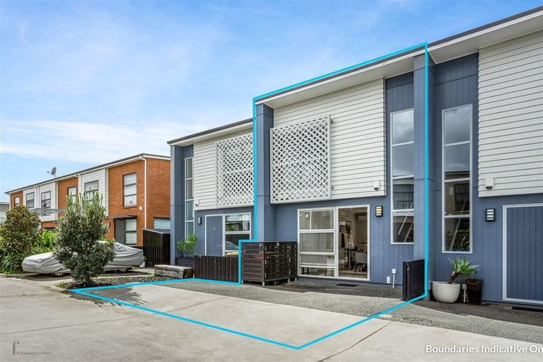 Photo of property in 20 Rangihina Road, Hobsonville, Auckland, 0616