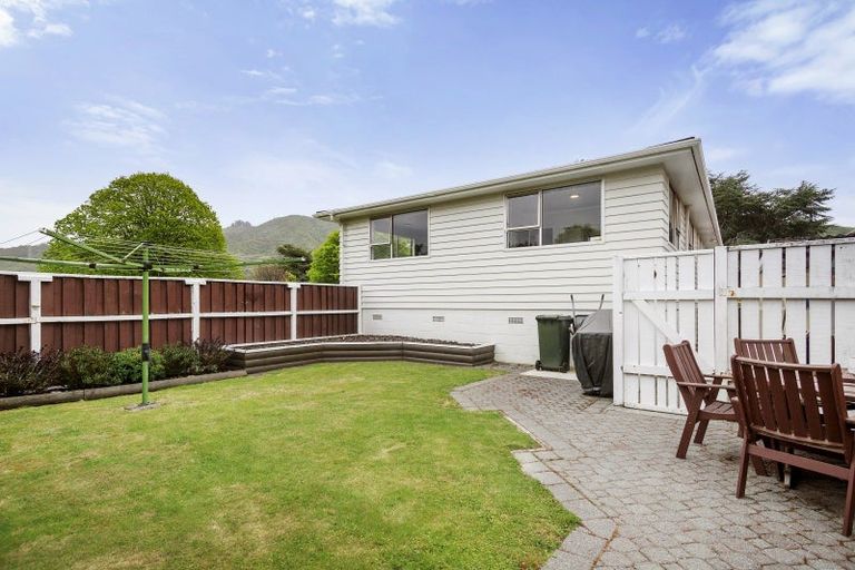 Photo of property in 4 Monterey Place, Totara Park, Upper Hutt, 5018