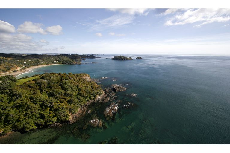 Photo of property in 354 Rockell Road, Whananaki, Hikurangi, 0181