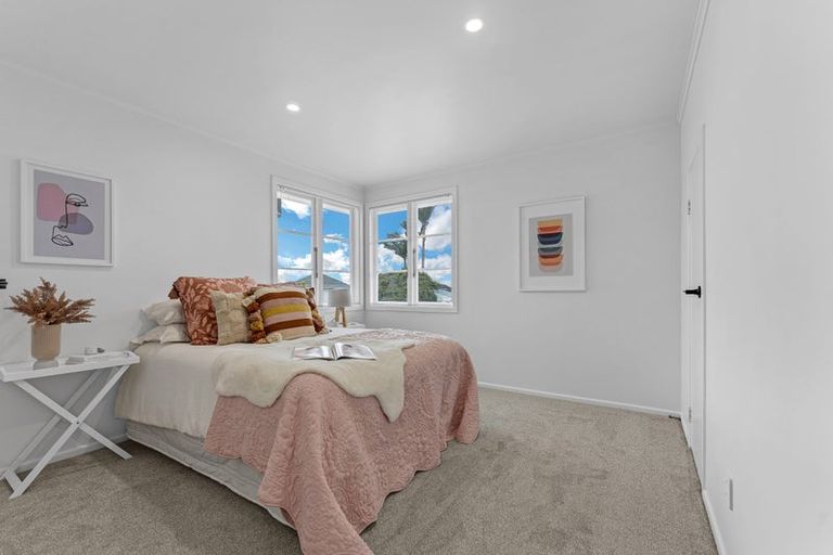 Photo of property in 1/41 Strid Road, Te Atatu South, Auckland, 0610