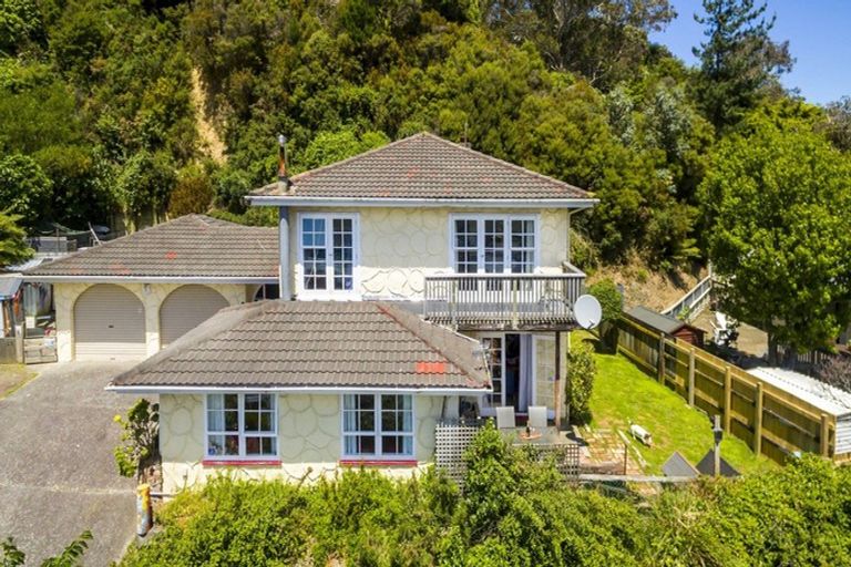 Photo of property in 3 Lord Street, Stokes Valley, Lower Hutt, 5019