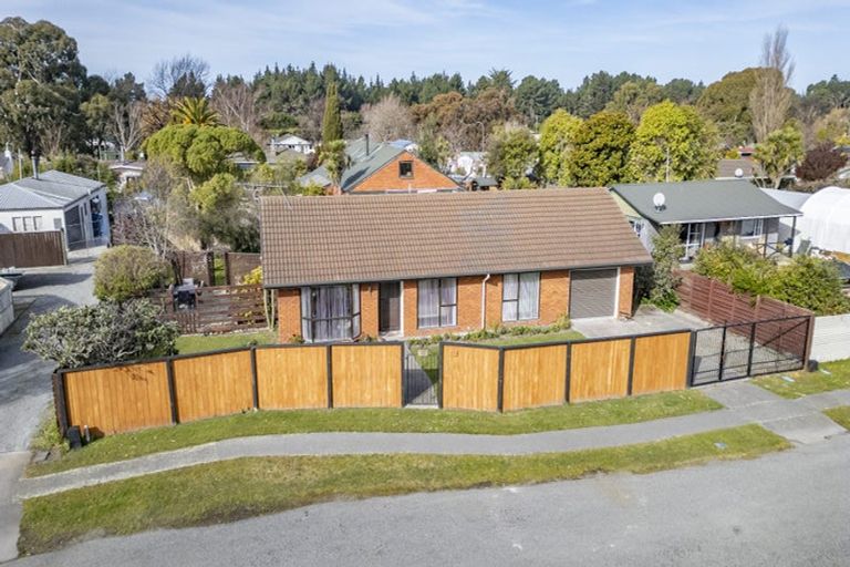 Photo of property in 15 Smarts Drive, Leithfield, 7481