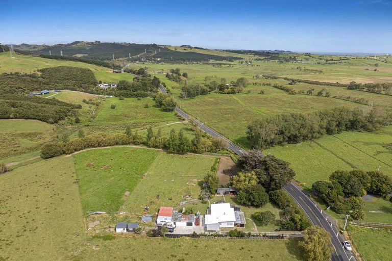 Photo of property in 2744 Kaipara Coast Highway, Glorit, Warkworth, 0984