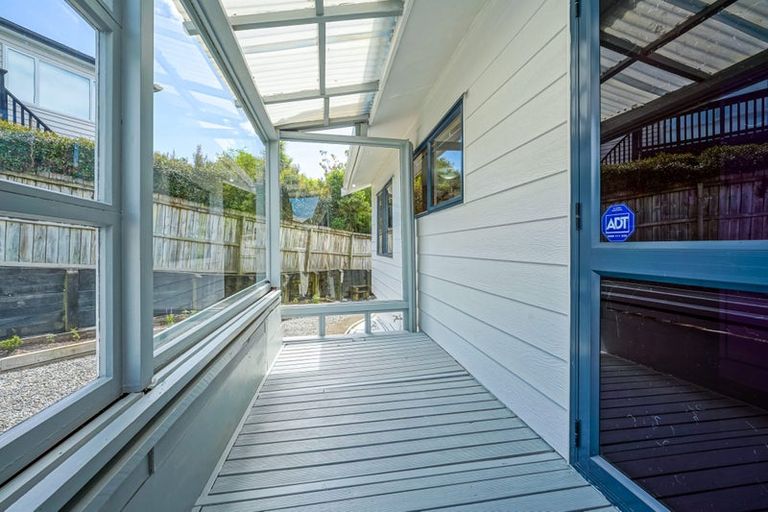 Photo of property in 5/7 Duncan Avenue, Te Atatu South, Auckland, 0610