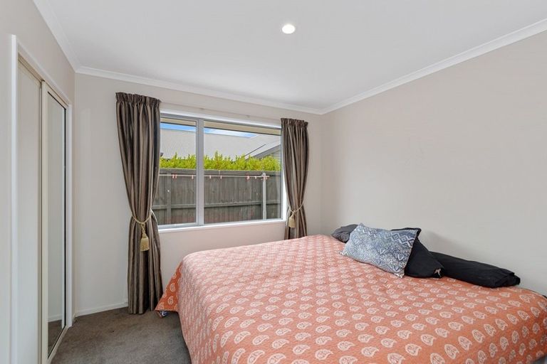 Photo of property in 8 Overton Place, Prebbleton, 7604