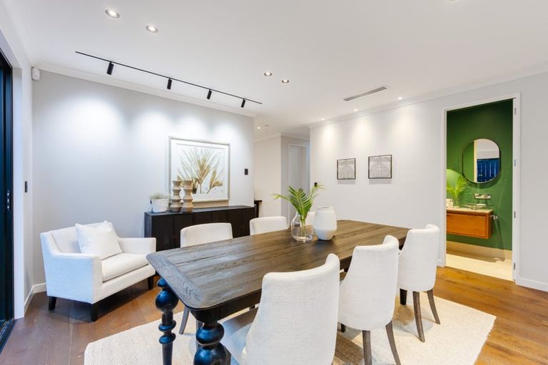 Photo of property in 3 Waitai Close, Long Bay, Auckland, 0630