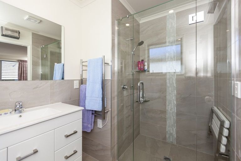 Photo of property in 1 Aqua Way, Paraparaumu, 5032