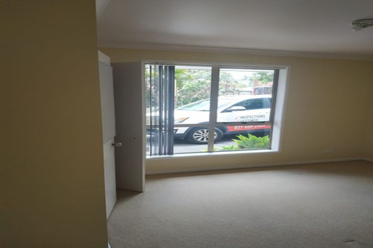 Photo of property in 188a Henderson Valley Road, Henderson, Auckland, 0612