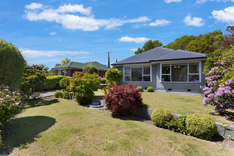 Photo of property in 233 Fifield Terrace, Opawa, Christchurch, 8023