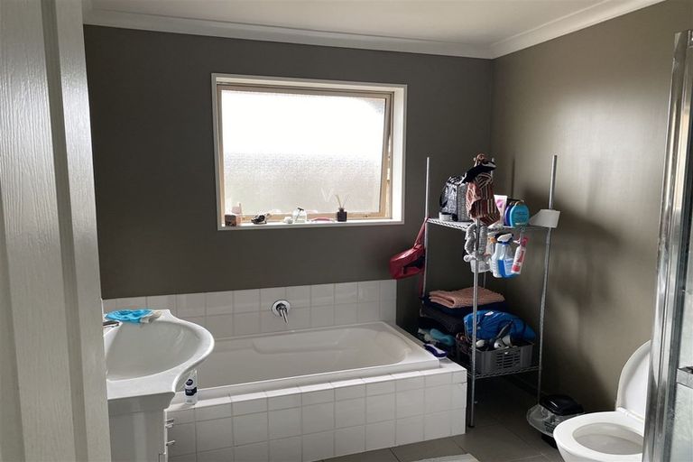 Photo of property in 28 Mccauley Street, Rolleston, 7614