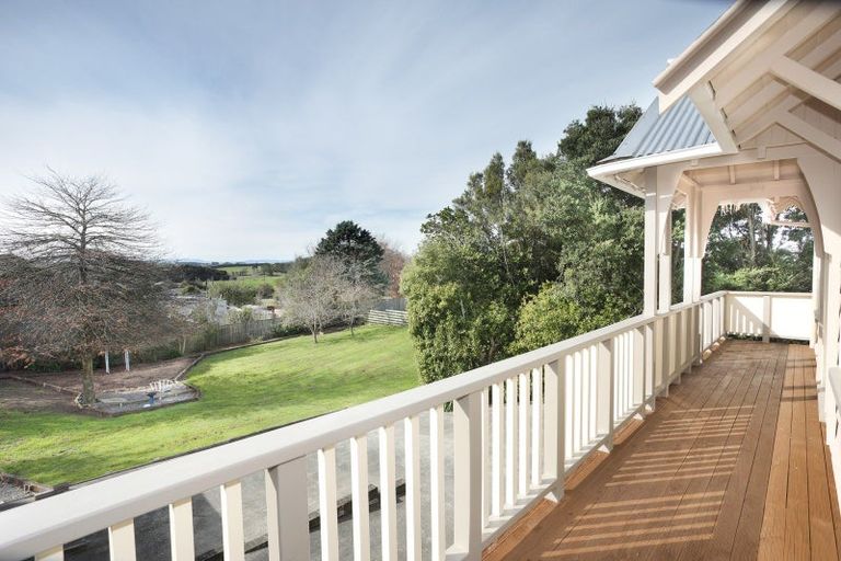 Photo of property in 110 Hastings Street, Halcombe, Feilding, 4779