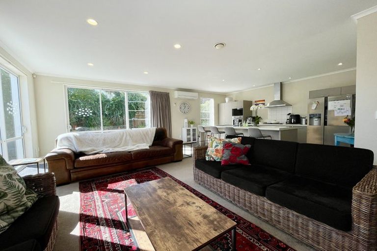 Photo of property in 40c Waiake Street, Torbay, Auckland, 0630