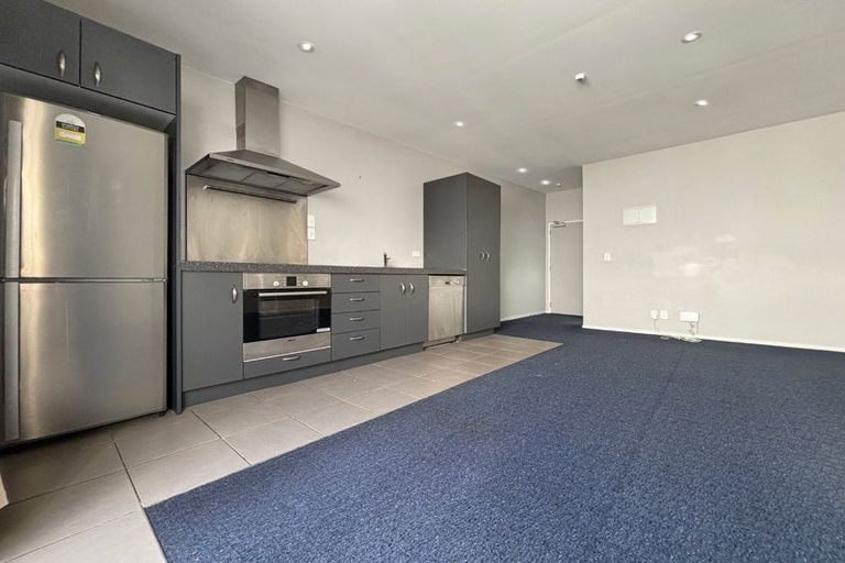 Photo of property in 6/35 Home Street, Mount Victoria, Wellington, 6011