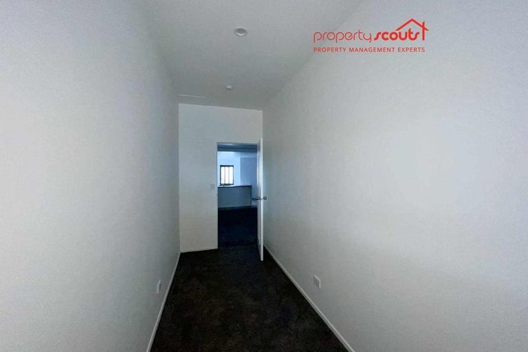 Photo of property in 46 Cook Street, Marfell, New Plymouth, 4310