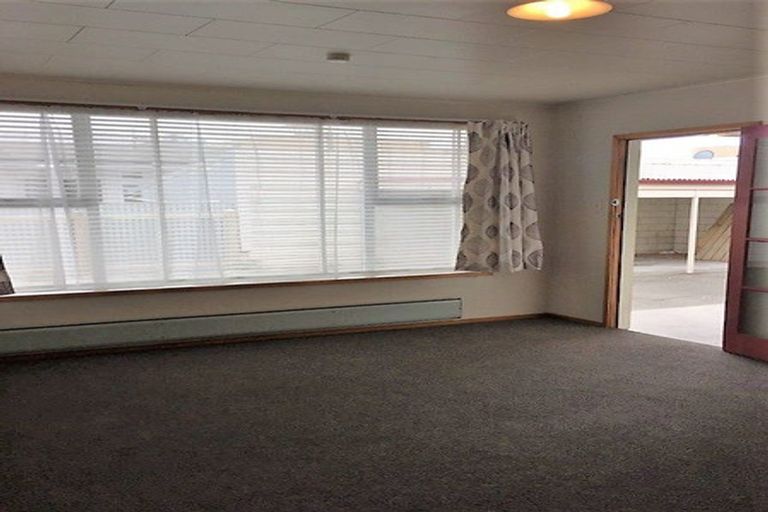 Photo of property in 2/402 Lyndon Road West, Hastings, 4122