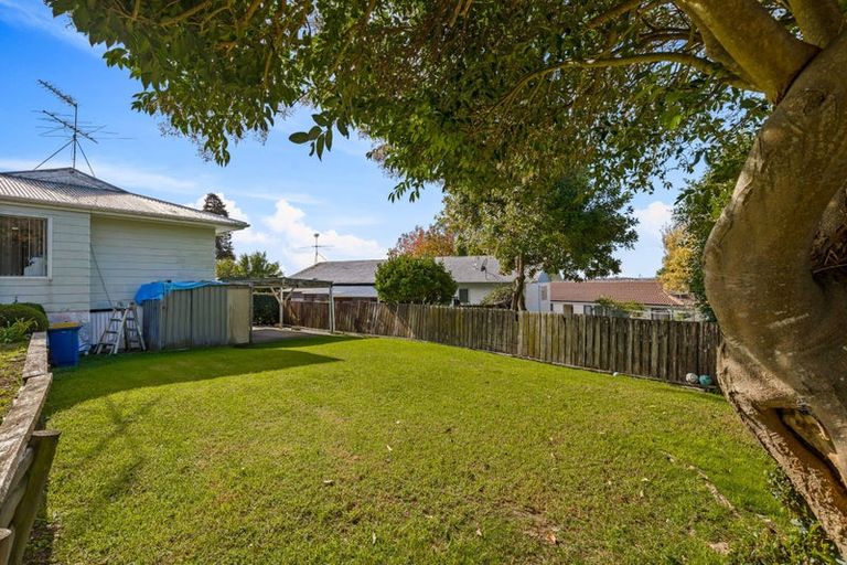 Photo of property in 26 Beauchamp Drive, Massey, Auckland, 0614