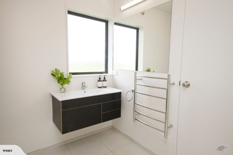 Photo of property in 14b Ringwood Place, Whitianga, 3510