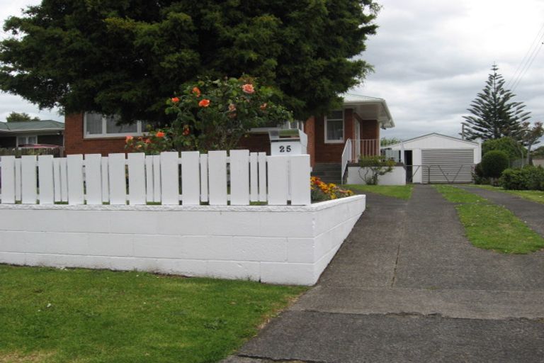 Photo of property in 25 Jordan Road, Mangere, Auckland, 2022
