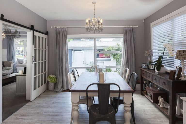 Photo of property in 96 Jeffreys Road, Fendalton, Christchurch, 8052