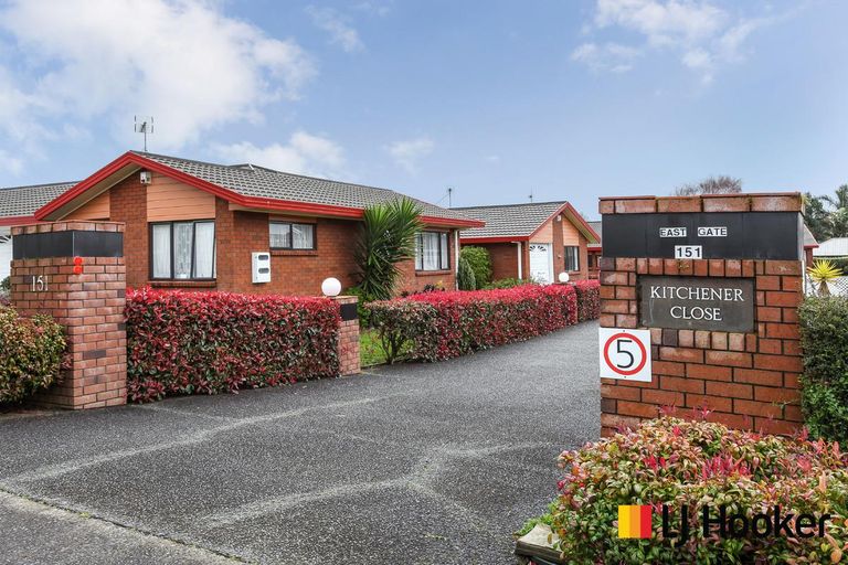 Photo of property in 29/151 Kitchener Road, Pukekohe, 2120