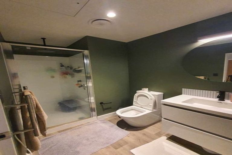 Photo of property in Unit 206,l2, 206/14 Laings Road, Hutt Central, Lower Hutt, 5010