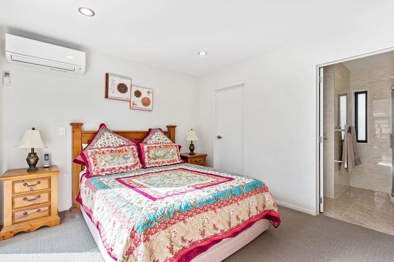 Photo of property in 19 Tarapiroe Avenue, Takanini, 2112