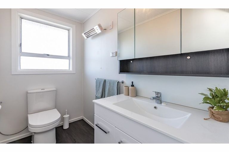 Photo of property in 57 Highsted Road, Bishopdale, Christchurch, 8053