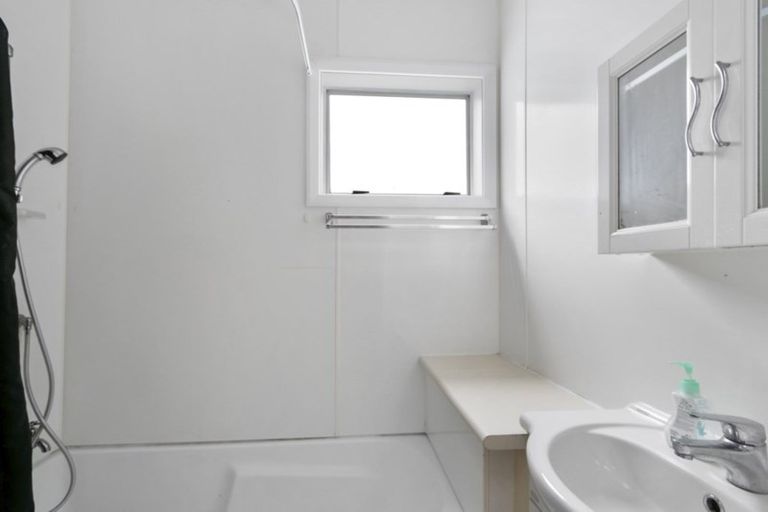 Photo of property in 16 Merton Street, Trentham, Upper Hutt, 5018