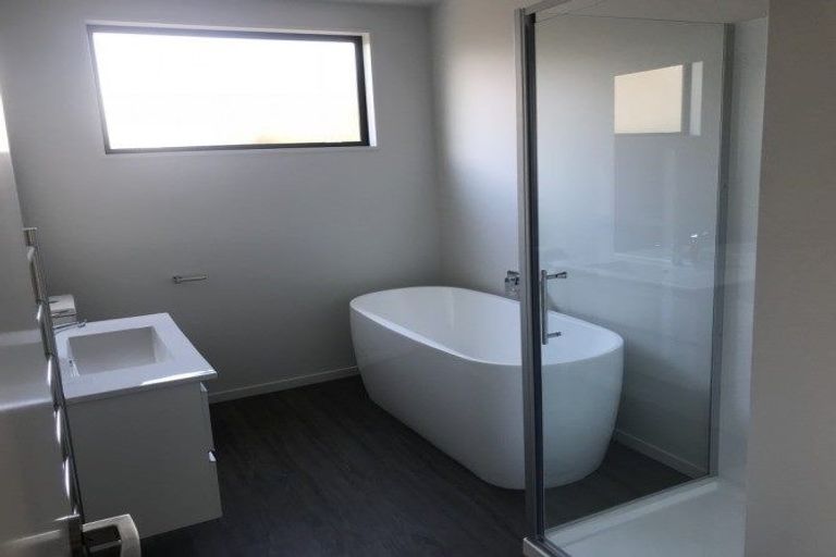 Photo of property in 35 Glen Dene Crescent, Wanaka, 9305