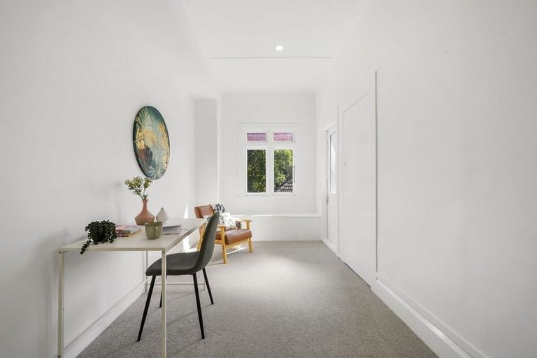 Photo of property in 29 Garden Road, Northland, Wellington, 6012