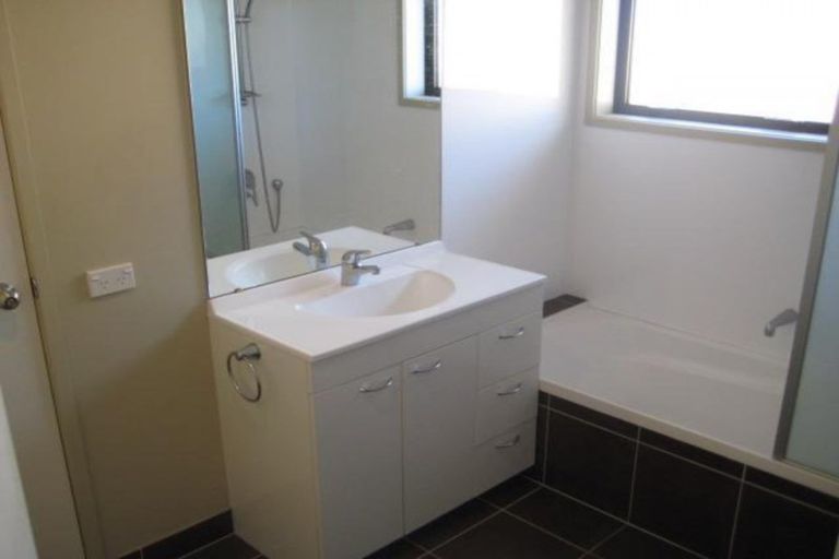 Photo of property in 33 Gray Avenue, Mangere East, Auckland, 2024