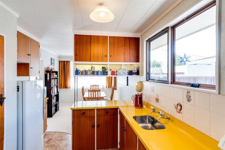 Photo of property in 1/82 Gloucester Street, Greenmeadows, Napier, 4112
