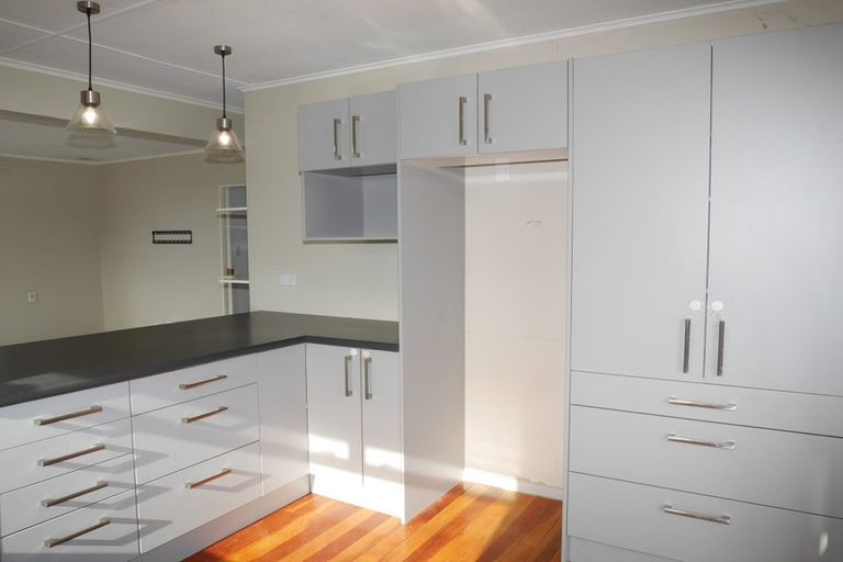 Photo of property in 66 Makarini Street, Paraparaumu, 5032