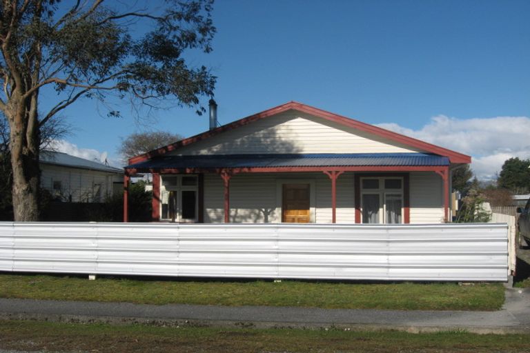 Photo of property in 100 Hall Street, Hokitika, 7810