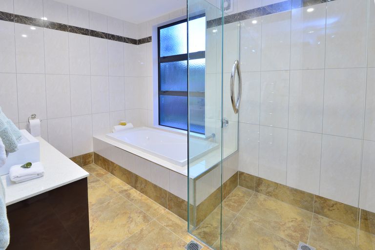 Photo of property in 76 Island View Drive, Gulf Harbour, Whangaparaoa, 0930