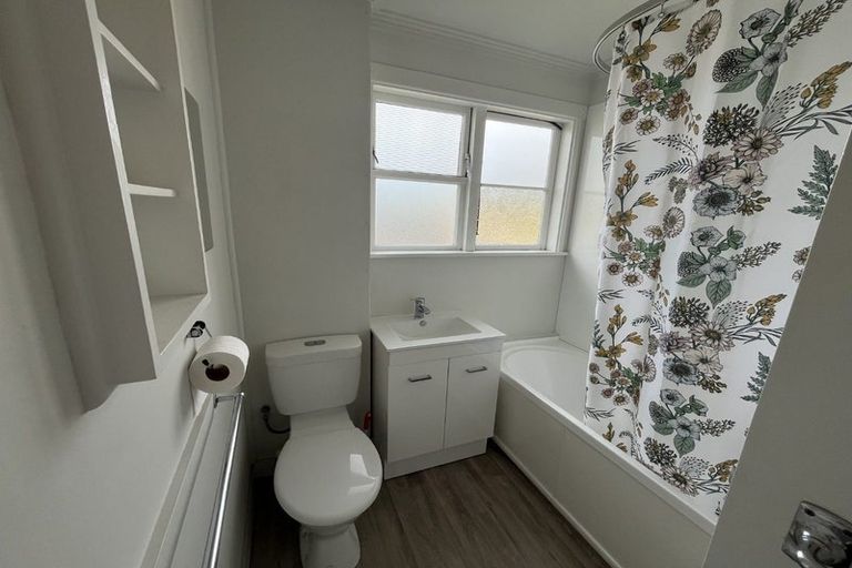 Photo of property in 57 Albertson Avenue, Port Chalmers, 9023