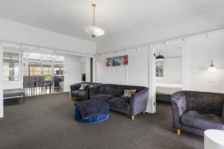 Photo of property in 18 Penton Road, Stanmore Bay, Whangaparaoa, 0932