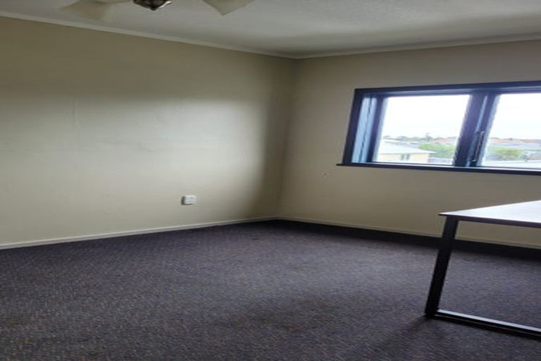 Photo of property in 28 Palmerston Street, Westport, 7825