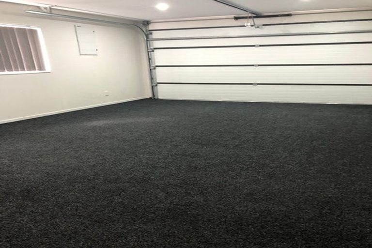 Photo of property in 466a Massey Road, Mangere East, Auckland, 2024