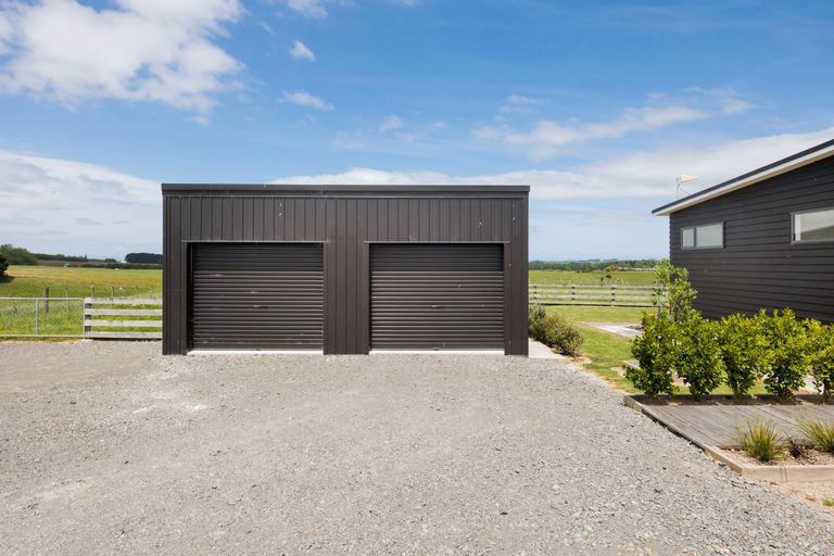 Photo of property in 567 Lethbridge Road, Halcombe, 4775