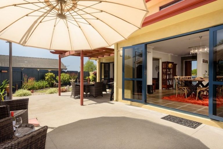 Photo of property in 102 Merriman Place, Pyes Pa, Tauranga, 3112