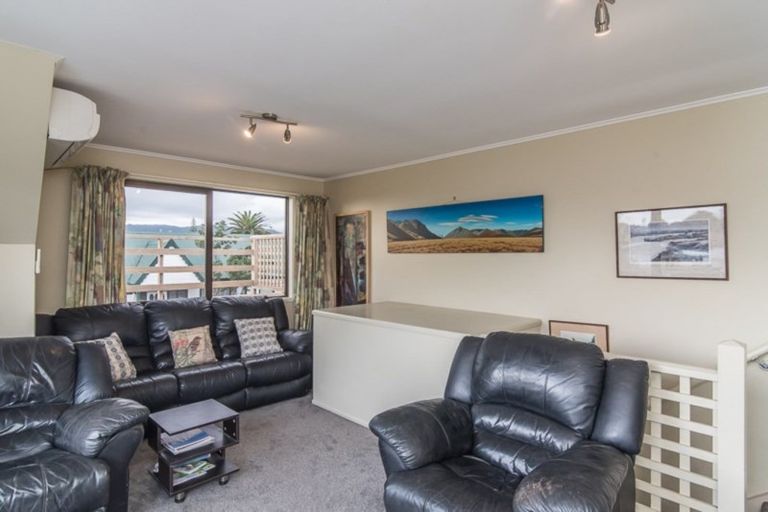 Photo of property in 31 Olive Terrace, Paraparaumu Beach, Paraparaumu, 5032