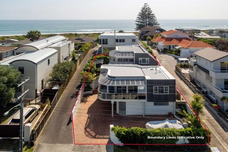 Photo of property in 1/207 Oceanbeach Road, Mount Maunganui, 3116
