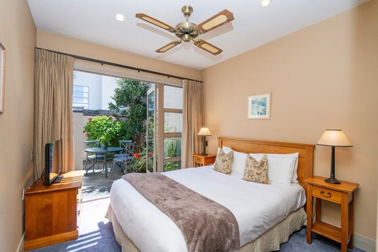 Photo of property in Lake Street Apartments, 10/8 Lake Street, Queenstown, 9300