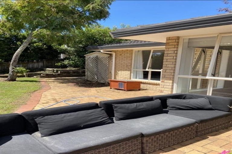 Photo of property in 9 Burnside Court, Rosedale, Auckland, 0632